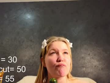 girl Indian Sex Cams with blondy_glamor