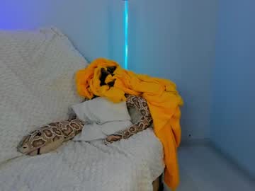 girl Indian Sex Cams with emmi_murrrr